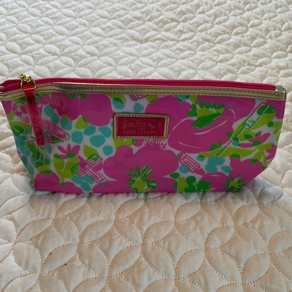 Lilly Pulitzer Vibrant Pink & Green Floral Pouch 100% PVC Wipeable cosmetic Bag - Picture 1 of 9